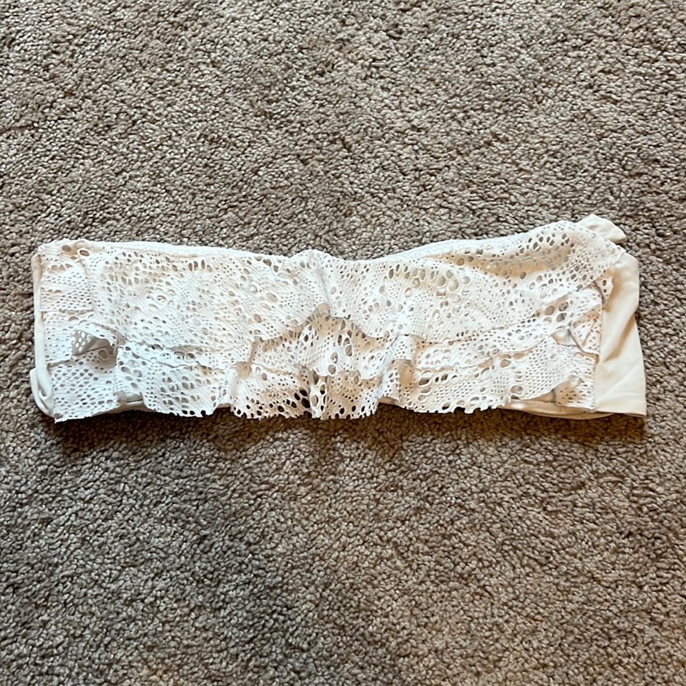 White Ruffle Strapless Bikini Top - Size Large